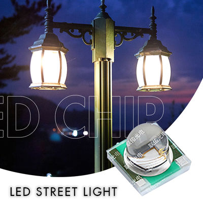 30°-120° Görüş Açılı 5W-6W Yüksek Güç ve 3000K-5700K Renk Sıcaklığına Sahip SMD3535 LED Çipi, Flaş Işıklar İçin